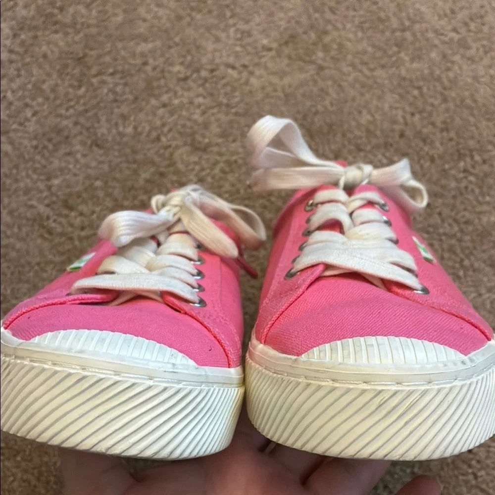 Pink Cariuma with White Rubber Sole size 8